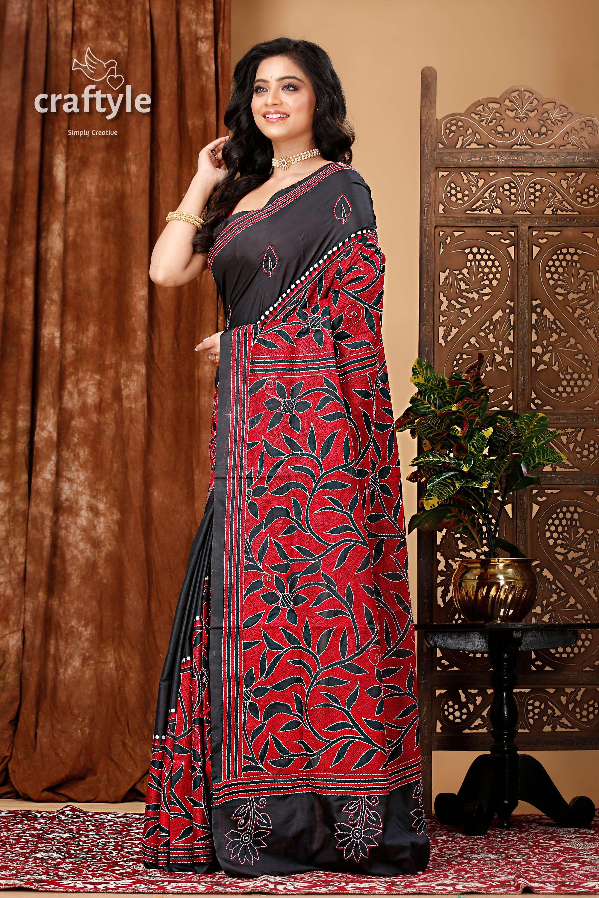 Black and Red Floral Silk Kantha Saree - Reverse Stitch - Craftyle