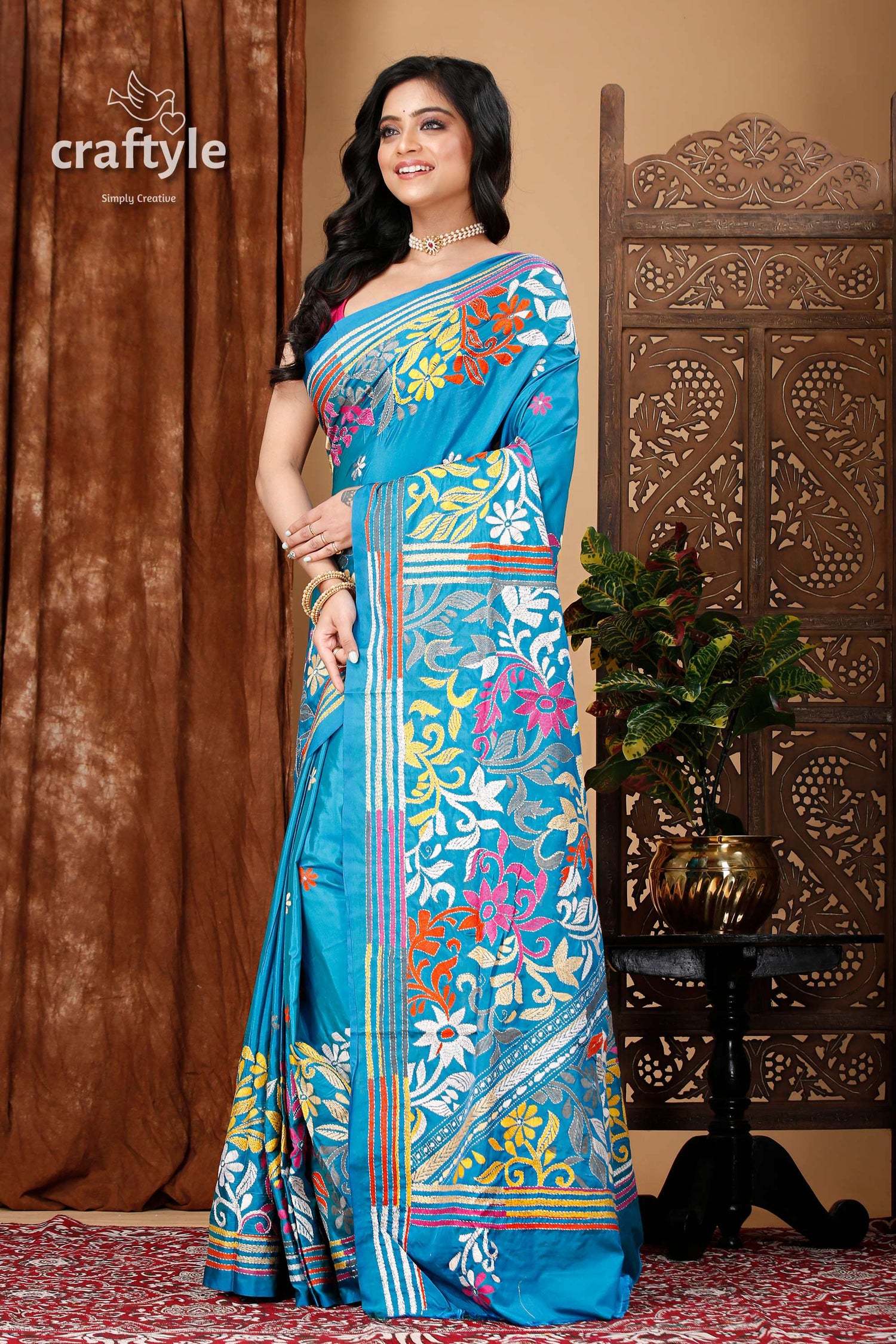 Boston Blue Floral Exclusive Kantha Silk Saree - Craftyle