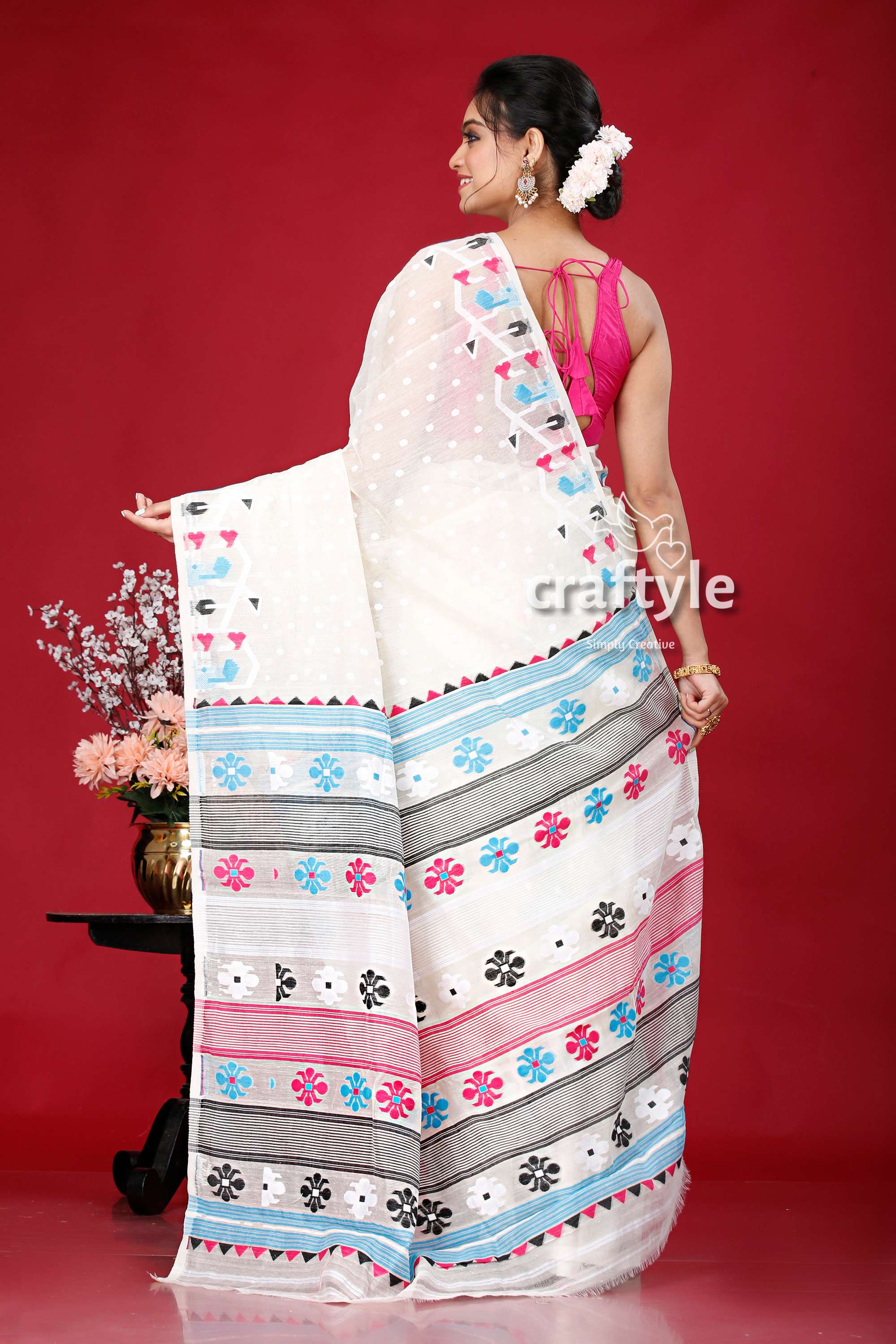 Cream White Multicolor Intricate Jamdani Saree - Craftyle