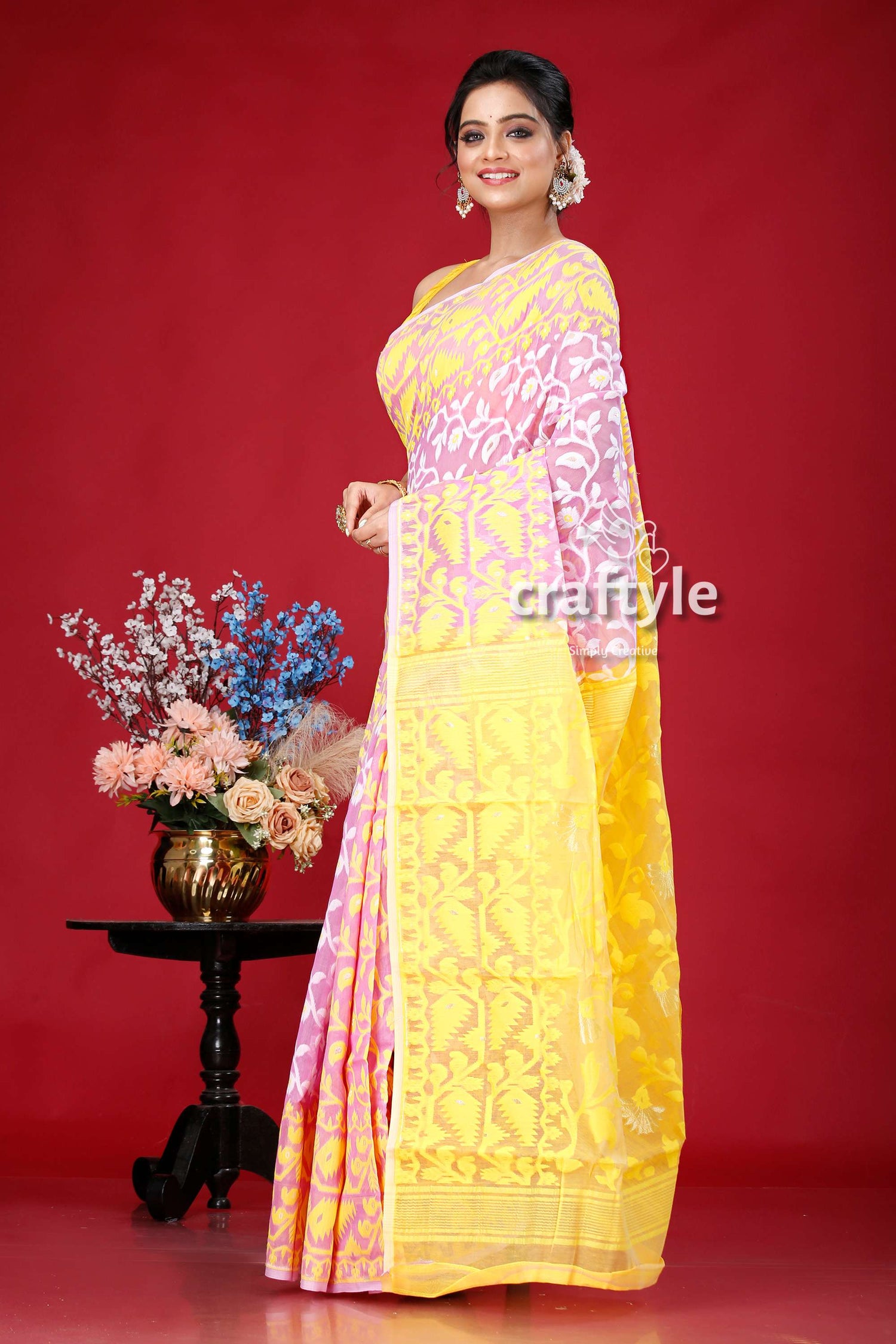 Elegant Mauve and Yellow Floral Jamdani Saree - Perfect for Any Occasion - Craftyle