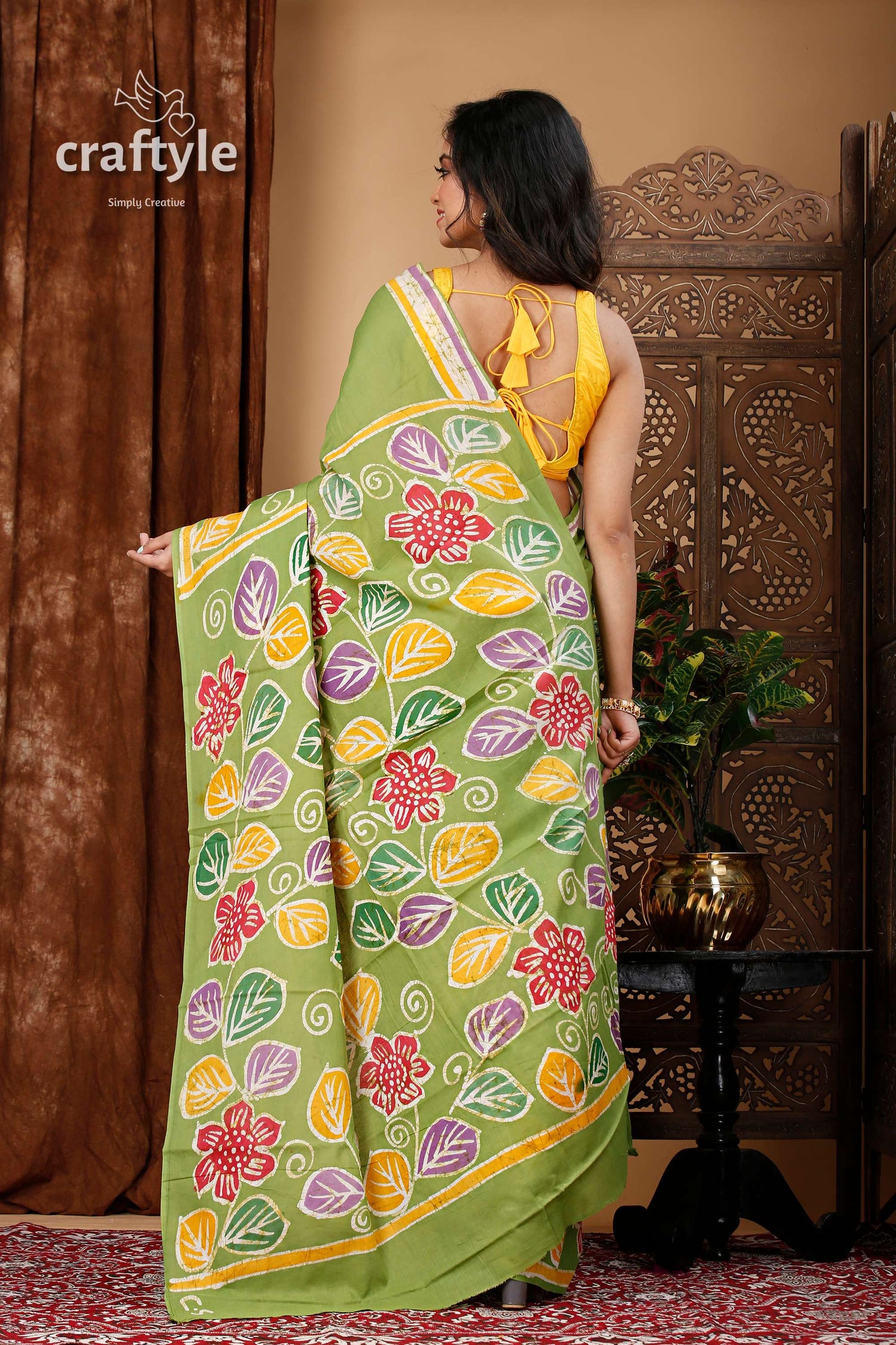 Floral Motif Sophisticated Hand Batik Pure Cotton Saree - Craftyle