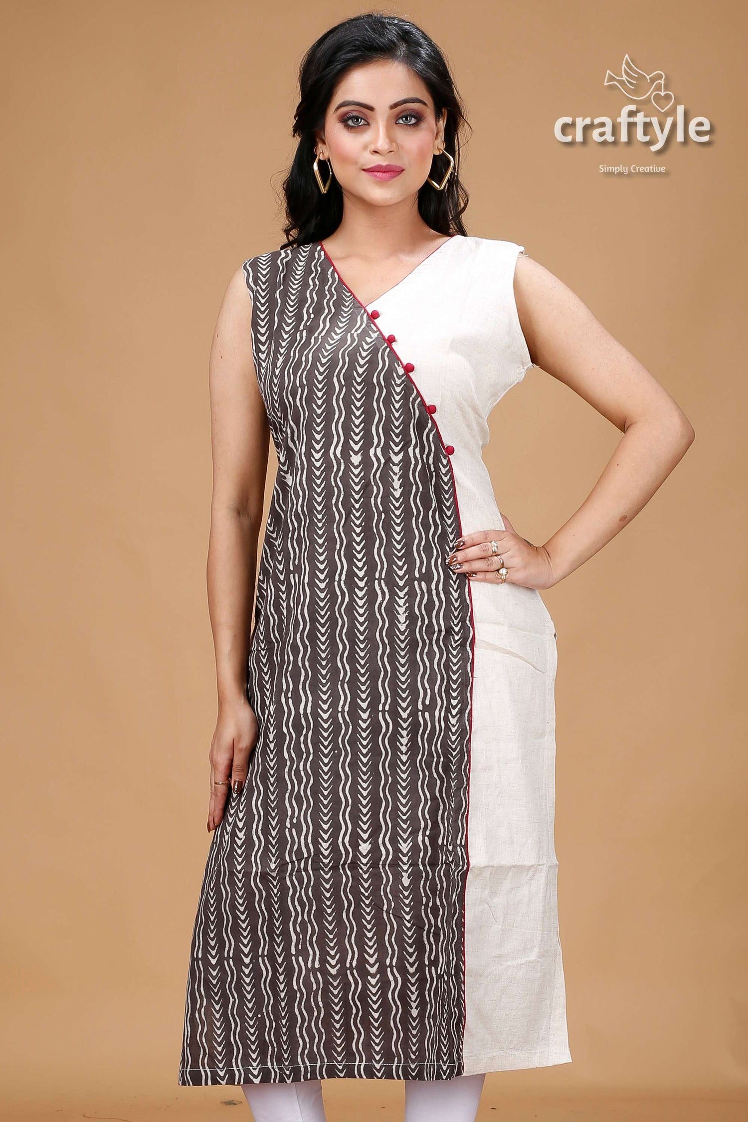 Grey and White Cotton Dabu Print Kantha Kurti - Craftyle