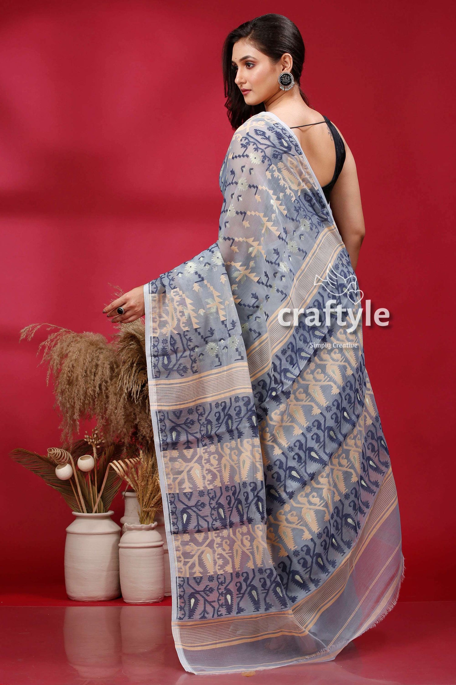 Gull Gray Bengal Handloom Jamdani Saree - Craftyle