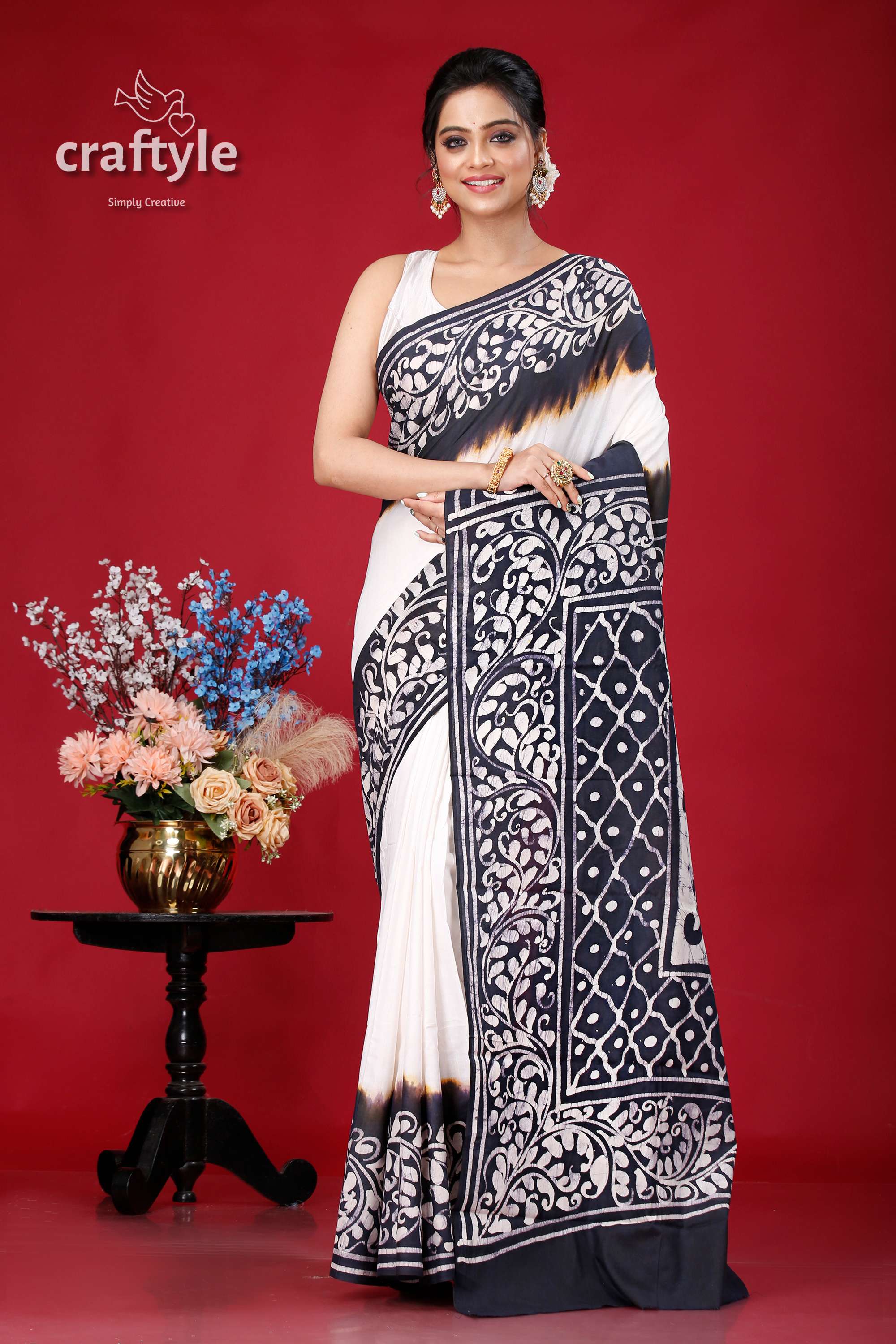 Hand-Painted Black and White Batik Cotton Saree - Pure and Elegant - Craftyle