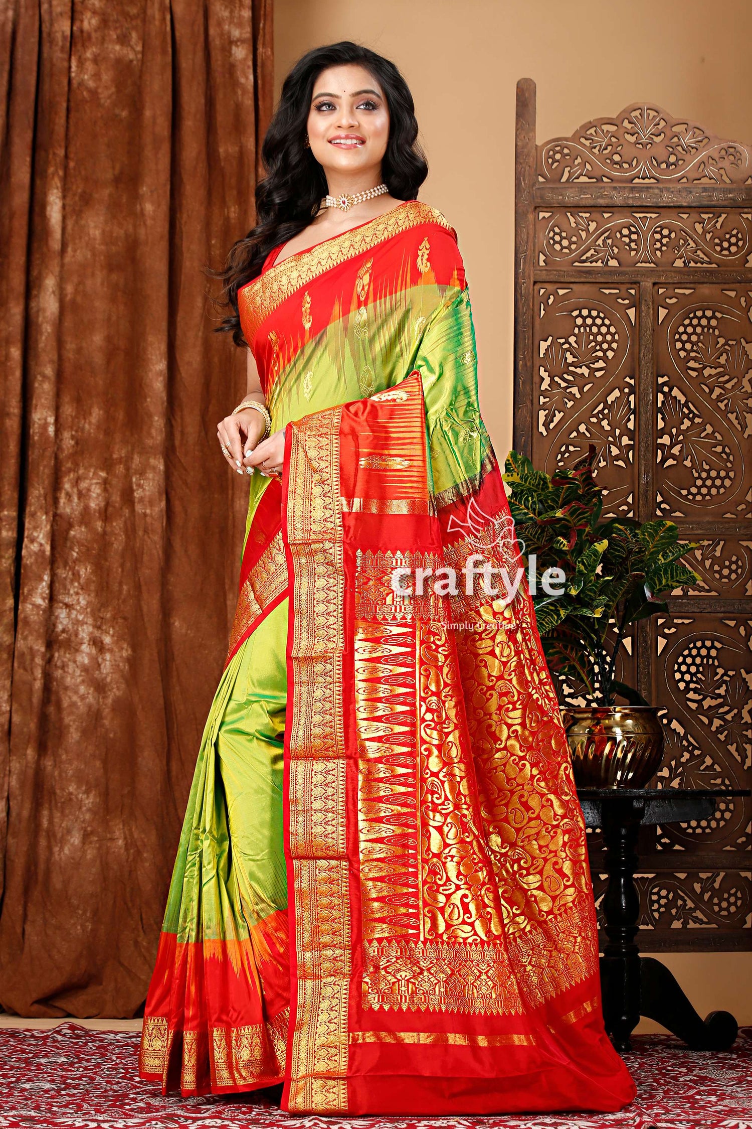 May Green and Red Kanjivaram Silk Saree - Craftyle