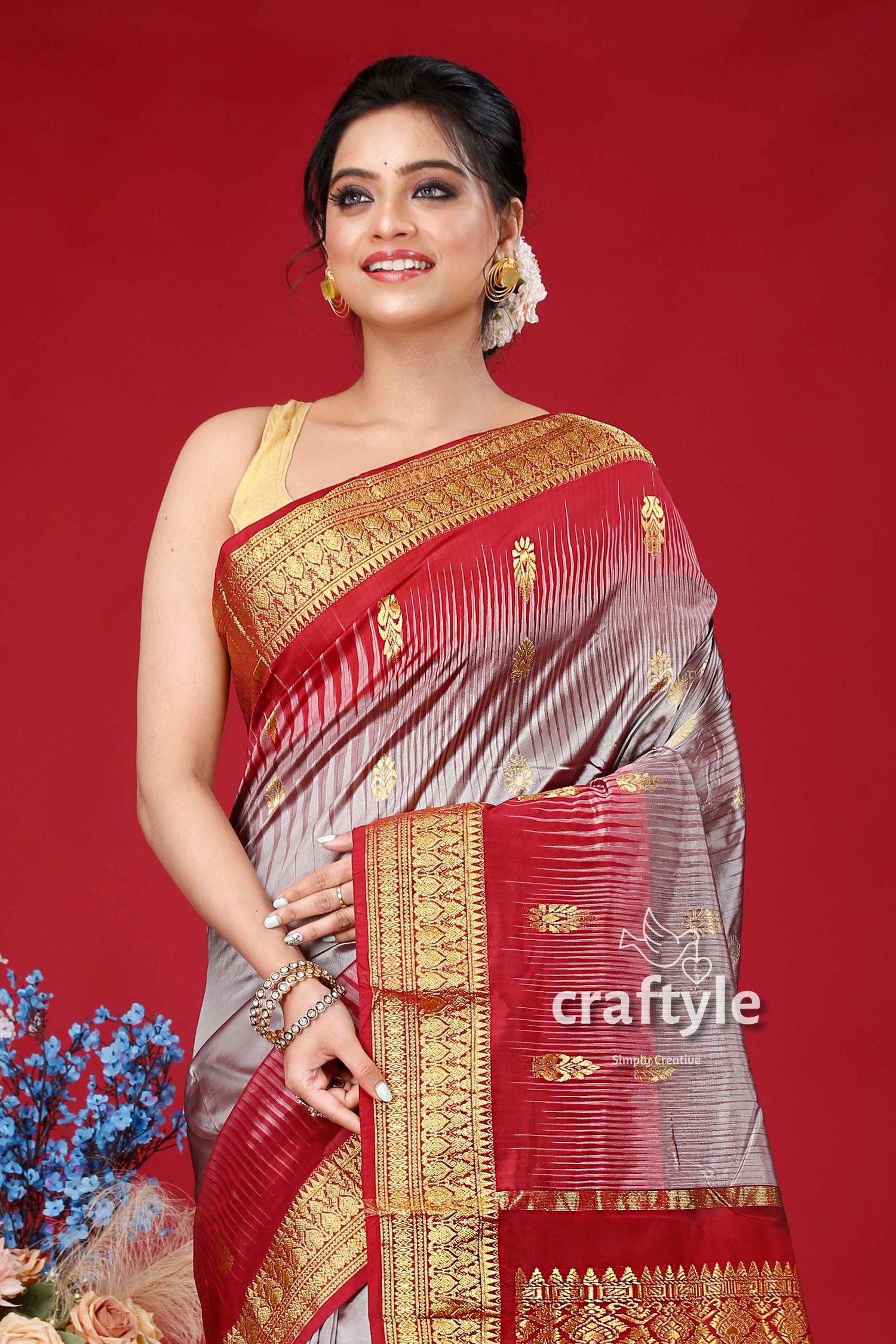 Mountain Grey and Burgundy Kanjivaram Silk Saree - Traditional Indian Sari - Craftyle