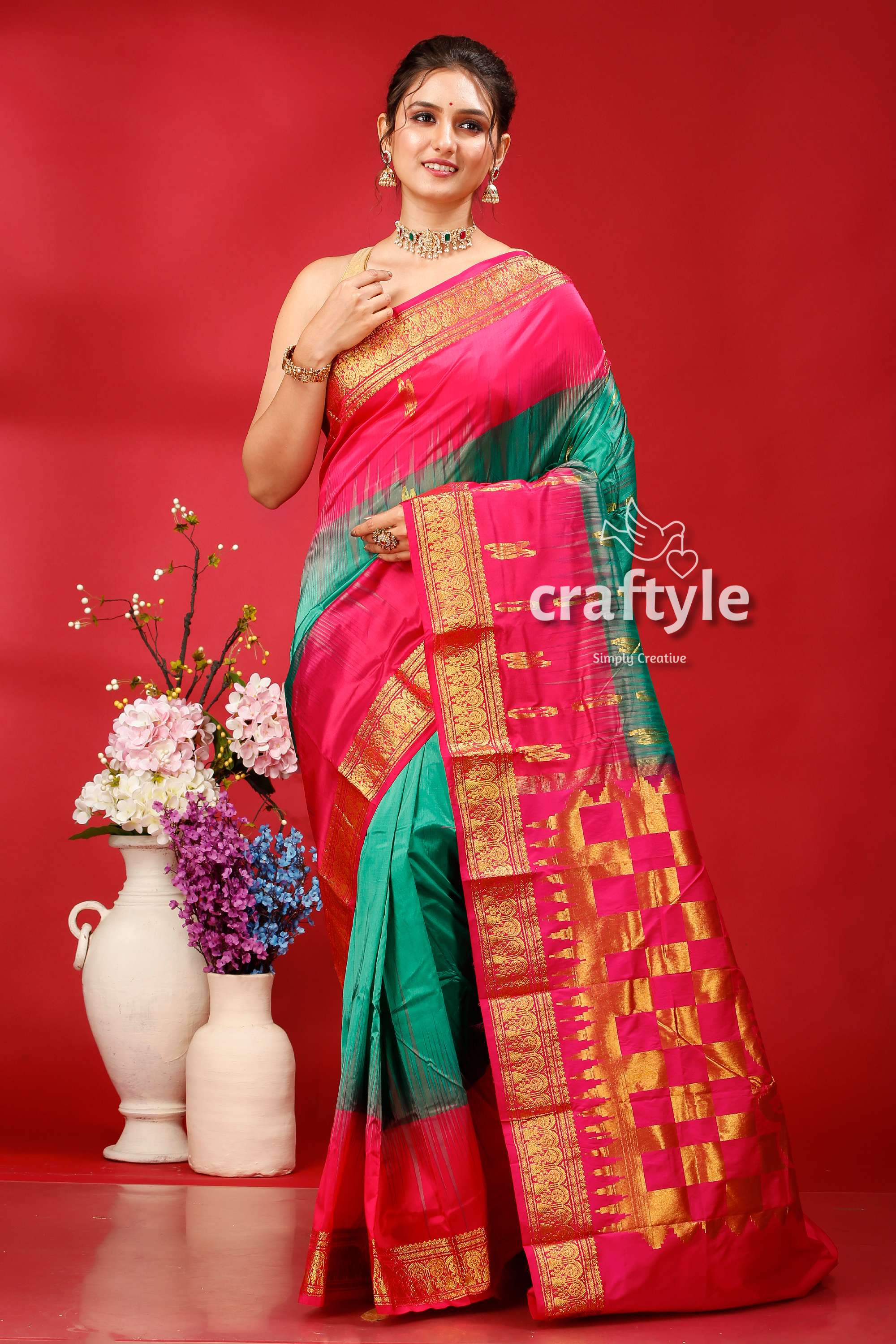 Persian Green and Magenta Kanjivaram Silk Saree - Classic Elegance for Any Occasion - Craftyle