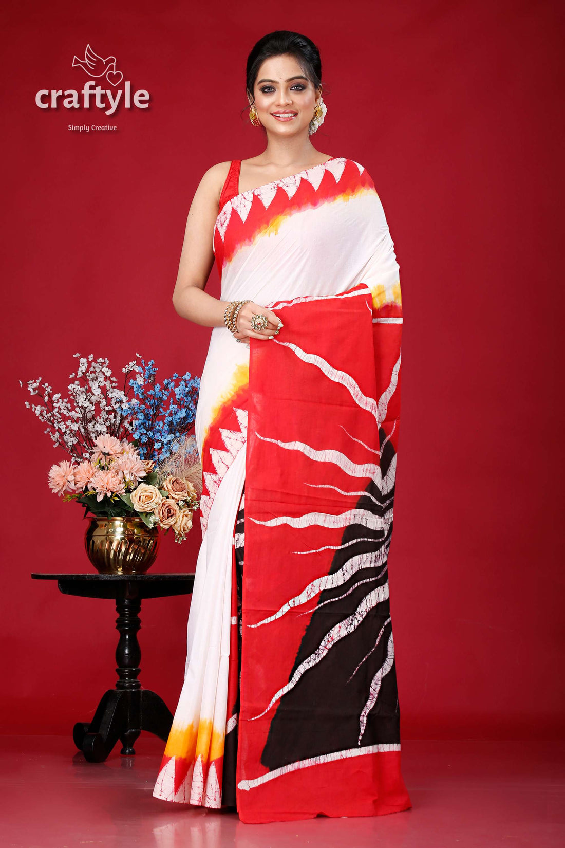 Red White Pure Cotton Hand Batik Saree - Artisan Made Elegant Design - Craftyle