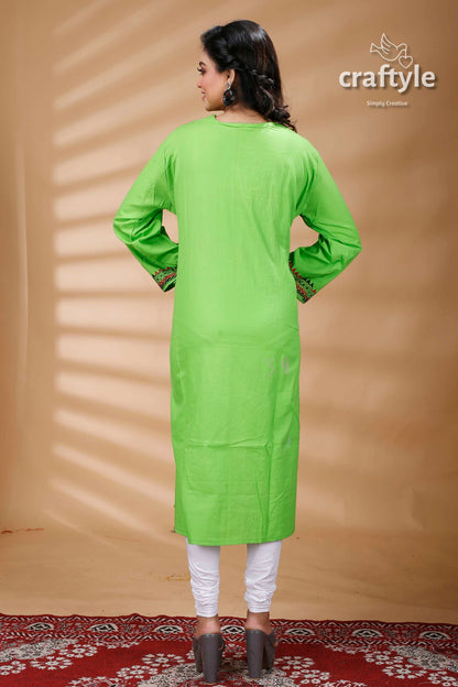 Screamin Green Warli Pattern Kantha Embroidered Cotton Kurti - Craftyle