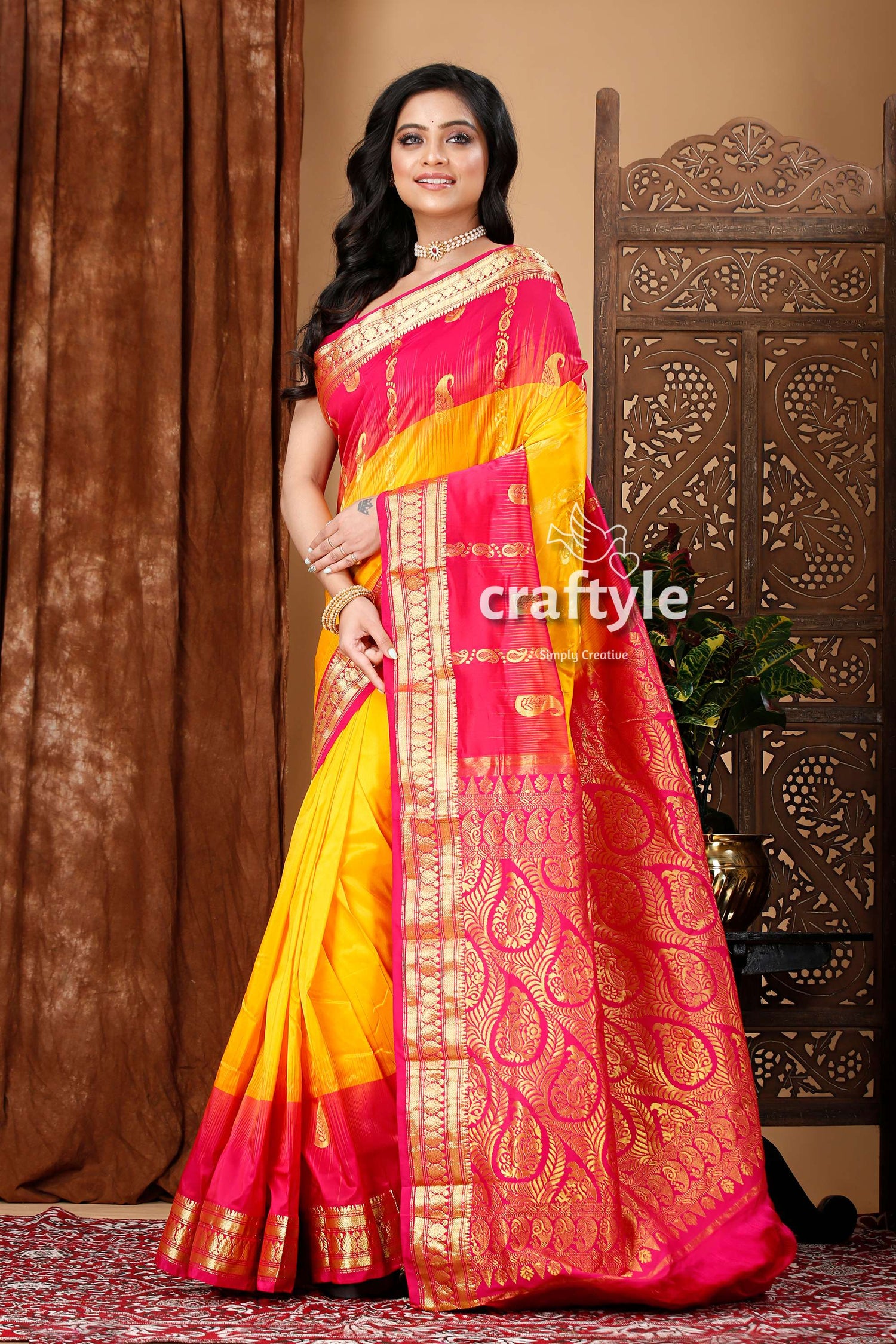 Selective Yellow and Magenta Kanjivaram Silk Saree - Craftyle