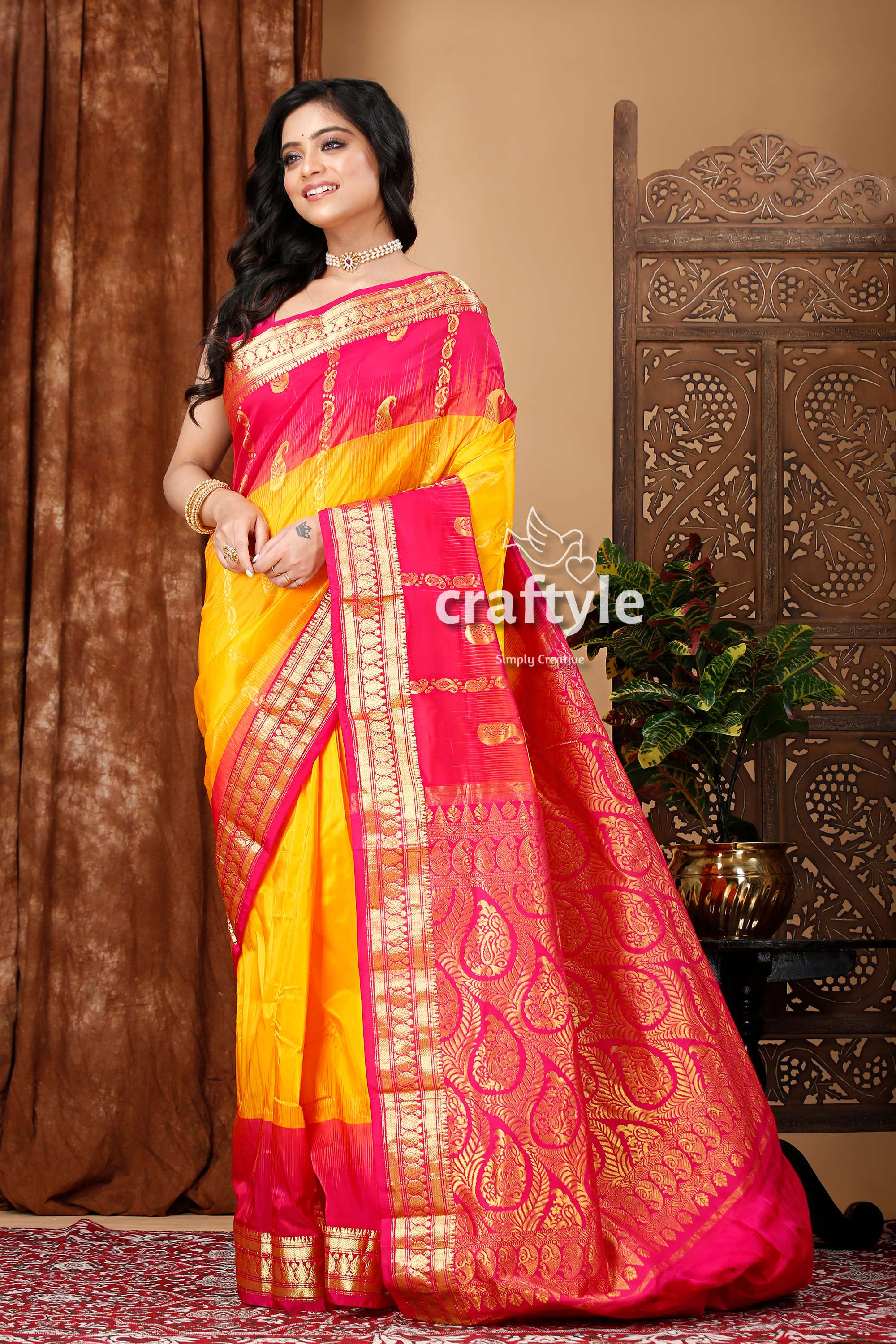 Selective Yellow and Magenta Kanjivaram Silk Saree - Craftyle