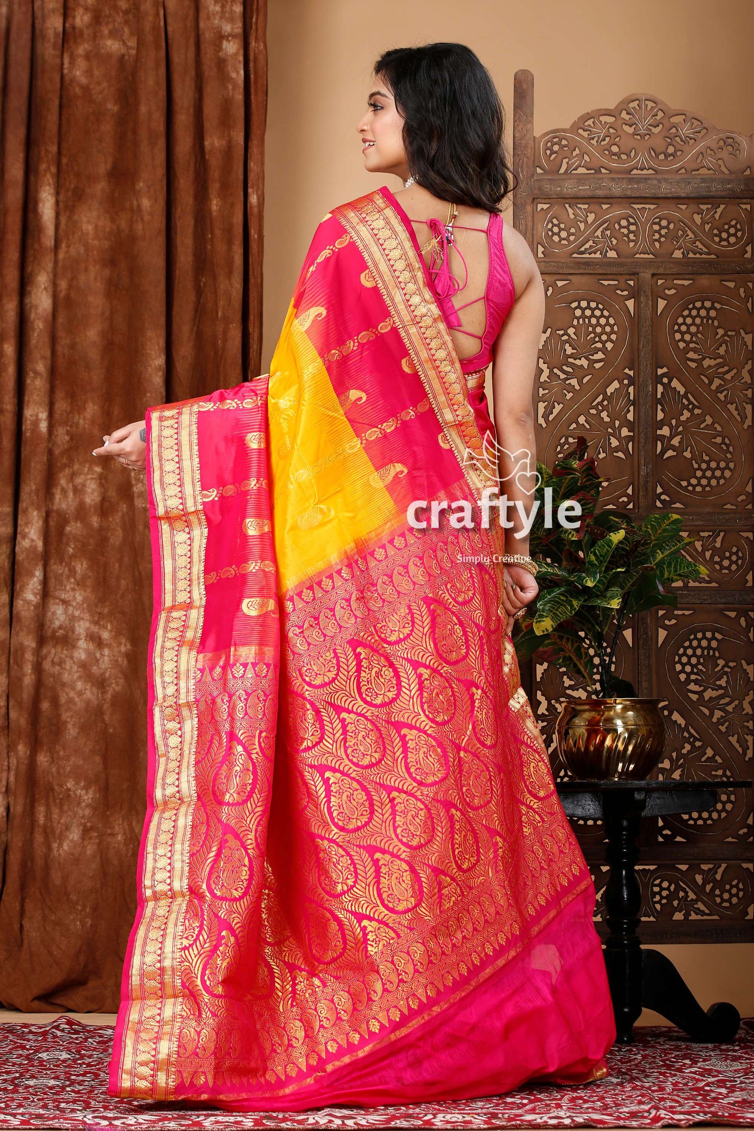 Selective Yellow and Magenta Kanjivaram Silk Saree - Craftyle