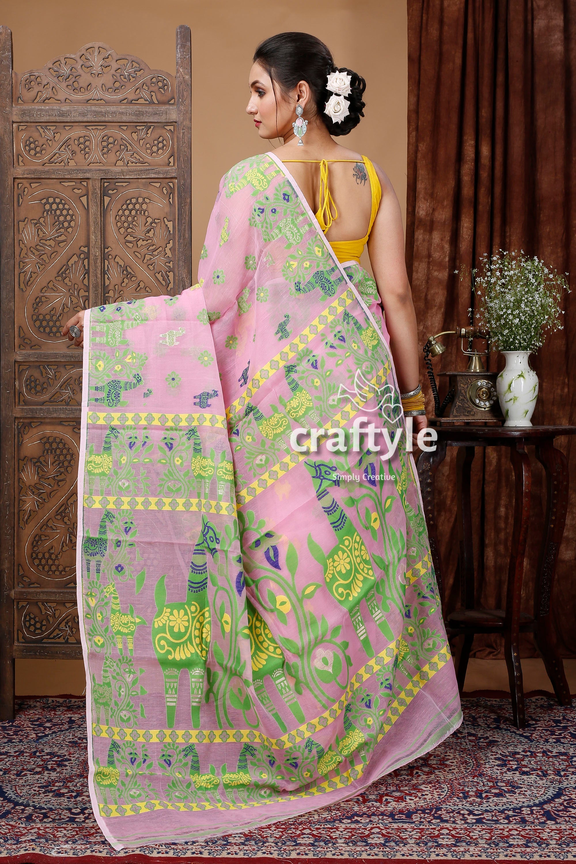 Soft dhakai jamdani saree popular