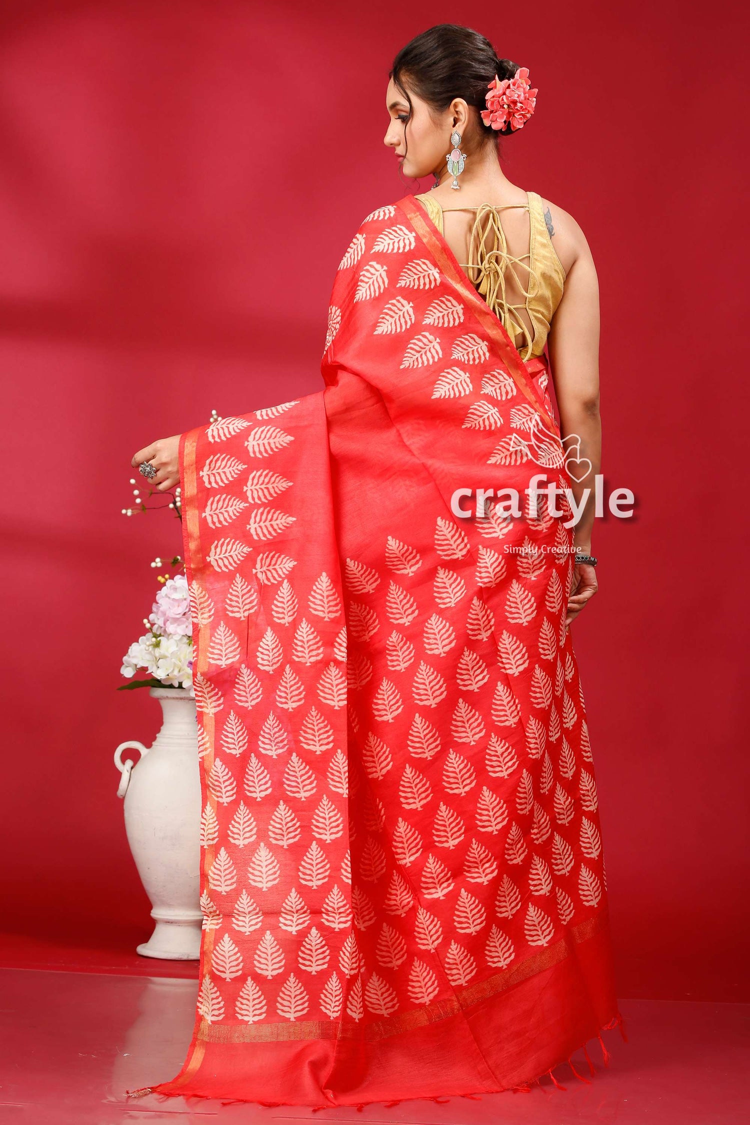 Sizzling Red Floral Moif Modal Silk Saree - Luxurious Indian Wedding Attire - Craftyle