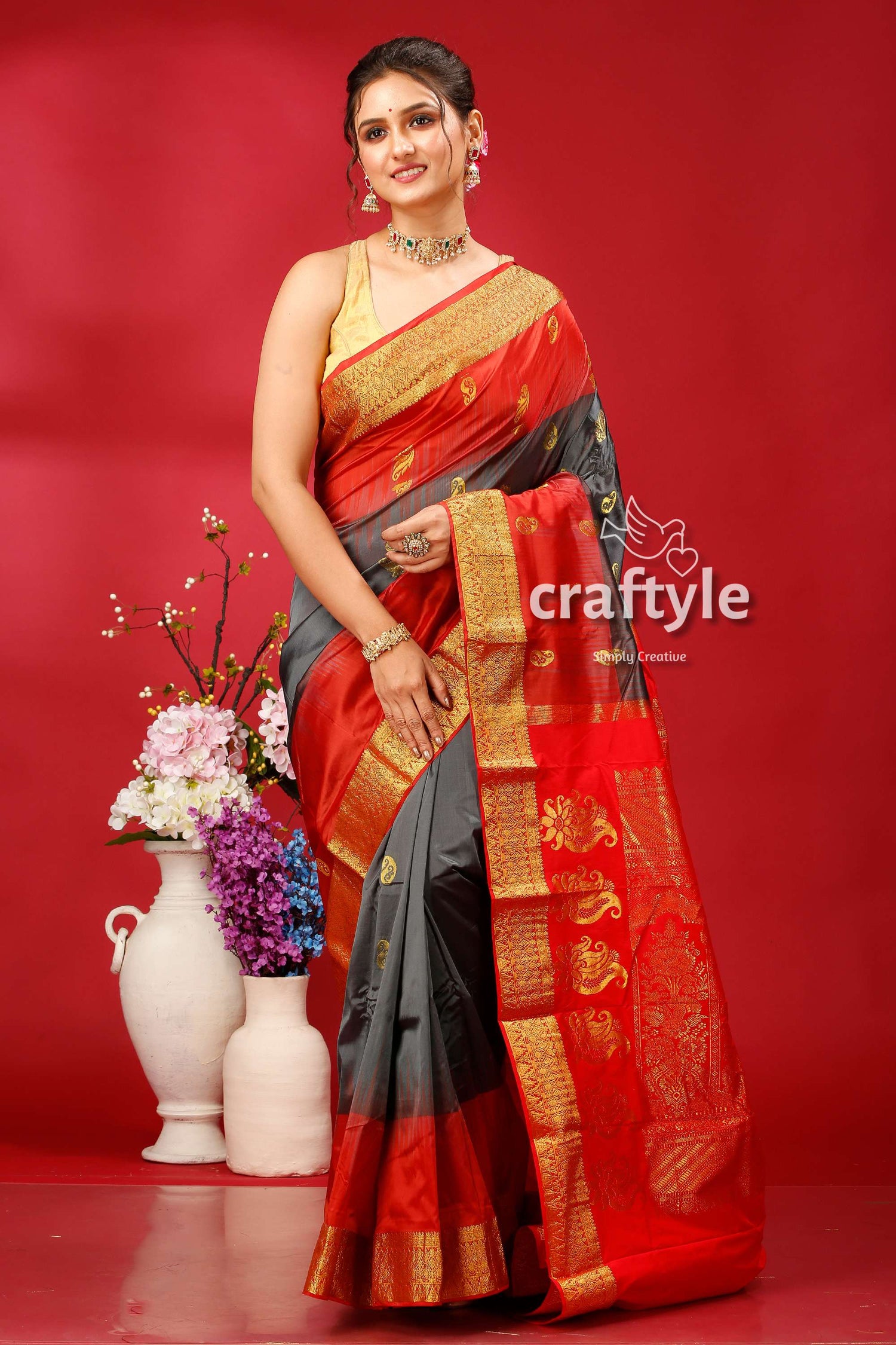 Stunning Deep Slate Gray and Red Kanjivaram Silk Saree - Perfect for All Occasions - Craftyle