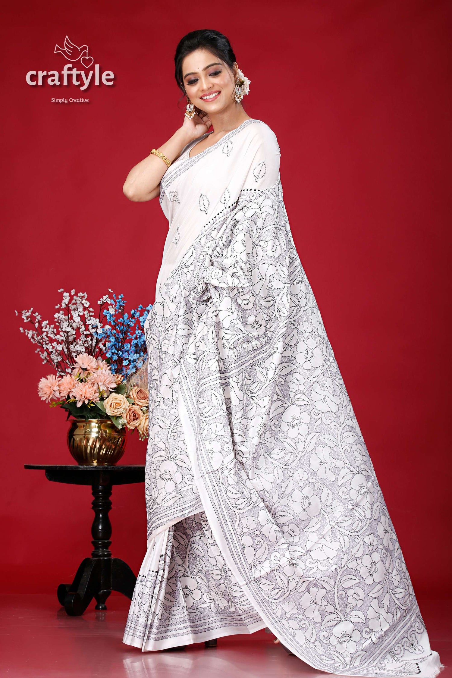 White and Grey Kantha Embroidery Silk Saree - Reverse Stitch - Craftyle